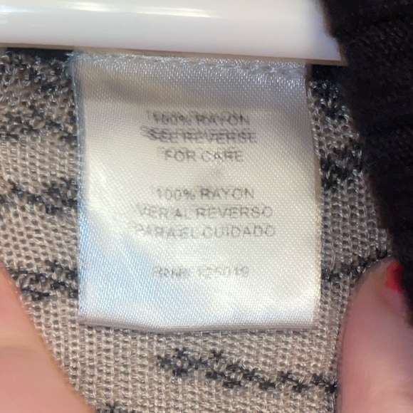 Joseph A Houndstooth Turtleneck Poncho - Picture 3 of 5